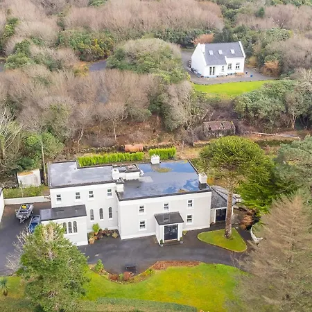 بيت للعطل The Convent Leenane