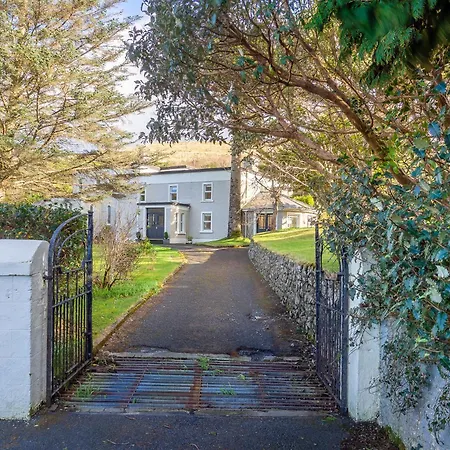 The Convent Leenane لينوان